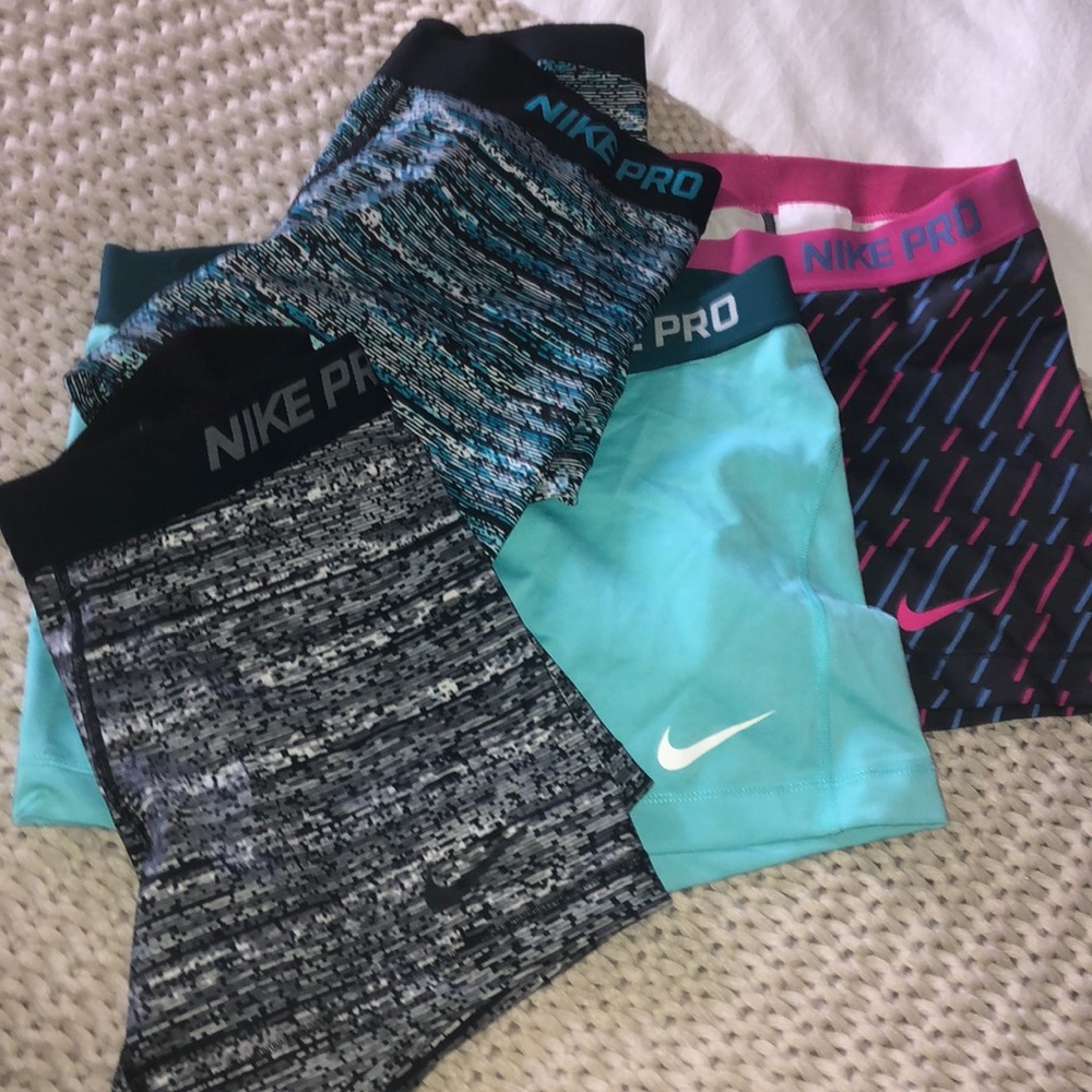 NIKE PRO BUNDLE PACK